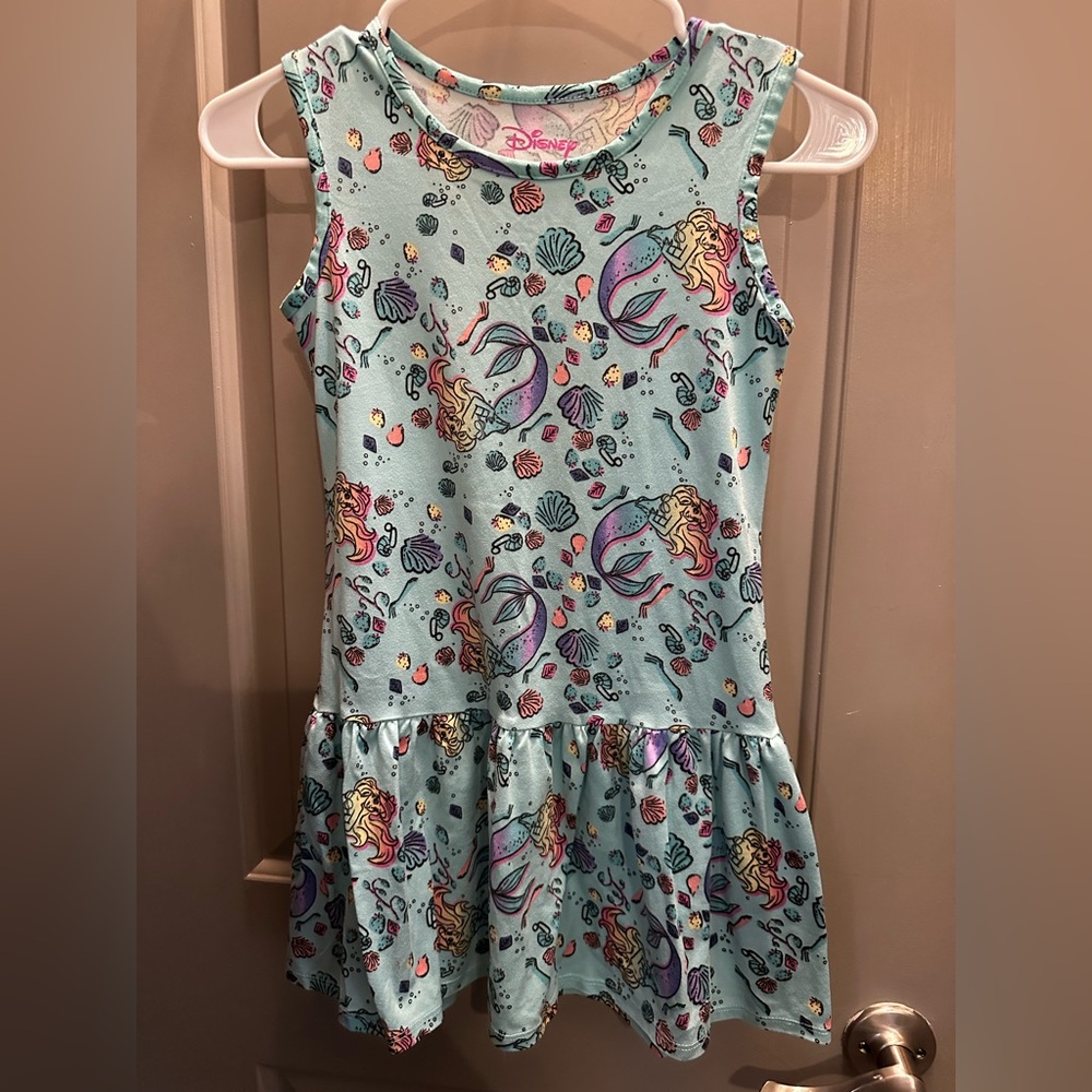 Disney Size M (7/8) Sleeveless Knit Dress EUC